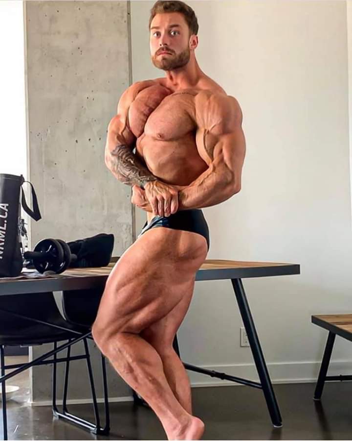 chris bumstead pro ifbb 28 agosto 2019 road to 2019 mr olympia classic physique